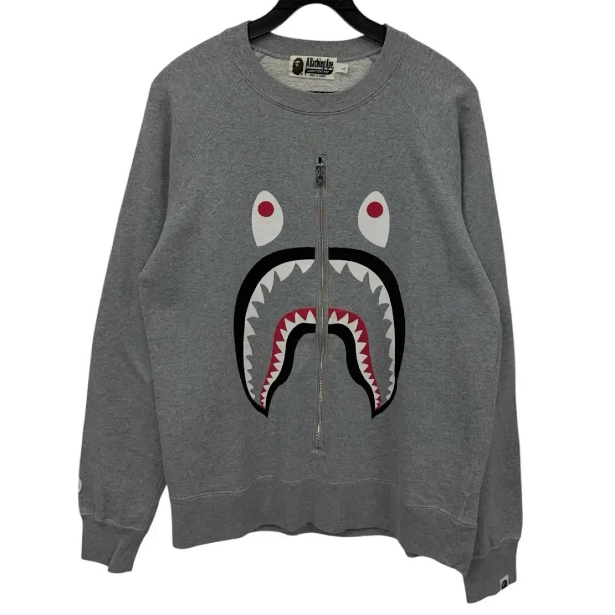 A BATHING APE アベイシングエイプ トレーナー A BATHING APE m 赤 
