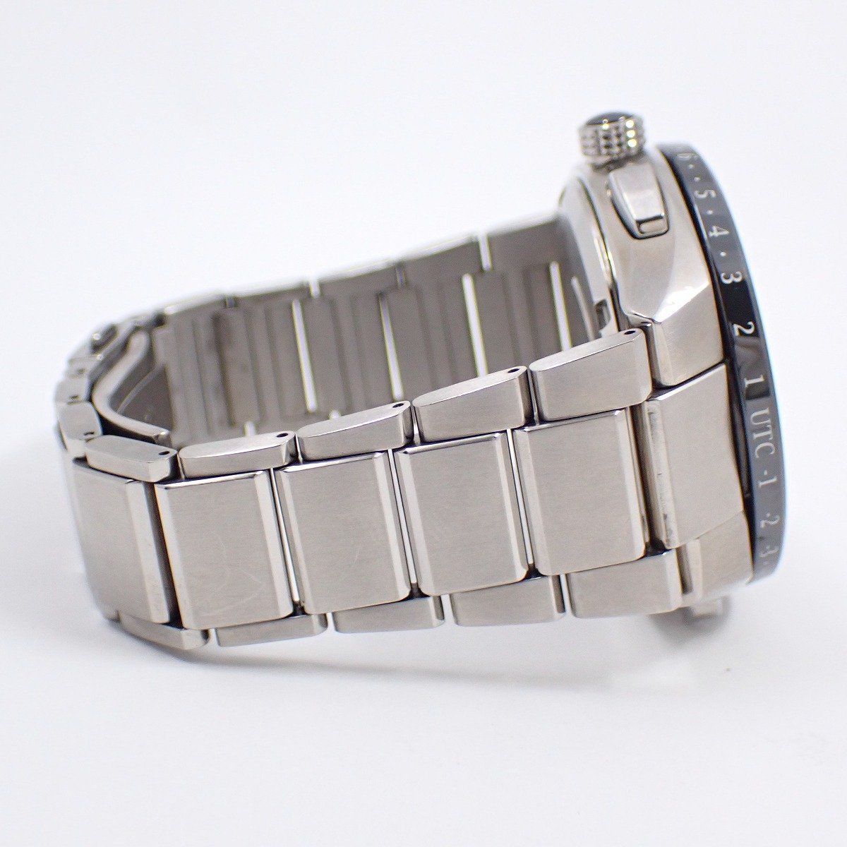 チタン 黒文字盤