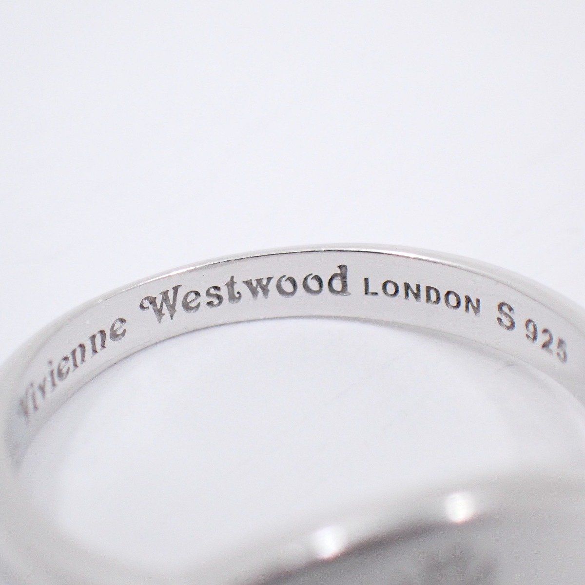 Westwood ヴィヴィアンウエストウッド