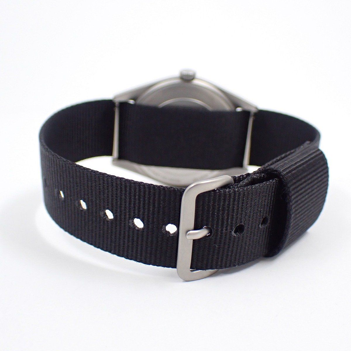 腕時計 黒文字盤