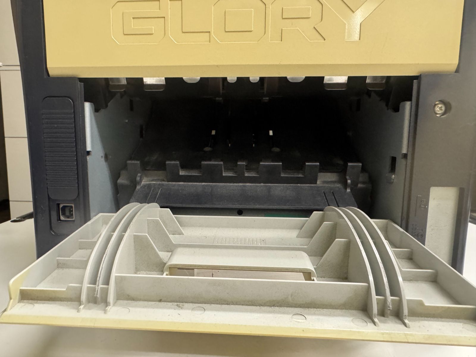 GLORY グローリー GFR-20 紙幣計数機 紙幣カウンター - メルカリ
