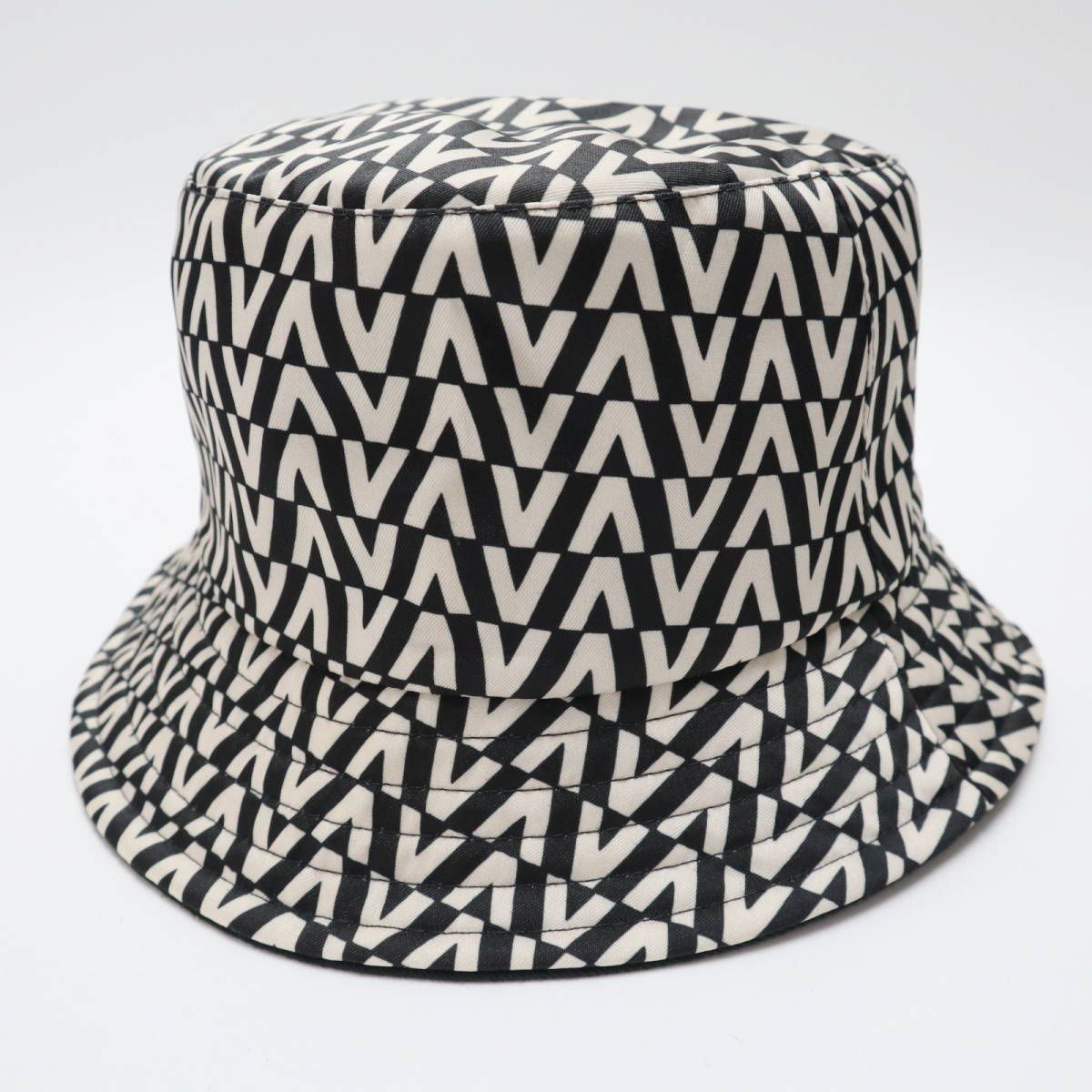 VALENTINO GARAVANI ヴァレンティノガラヴァーニ Vロゴ ポリエステル コットン アクリル ハット 帽子 57 ホワイト ブラック S11-k035