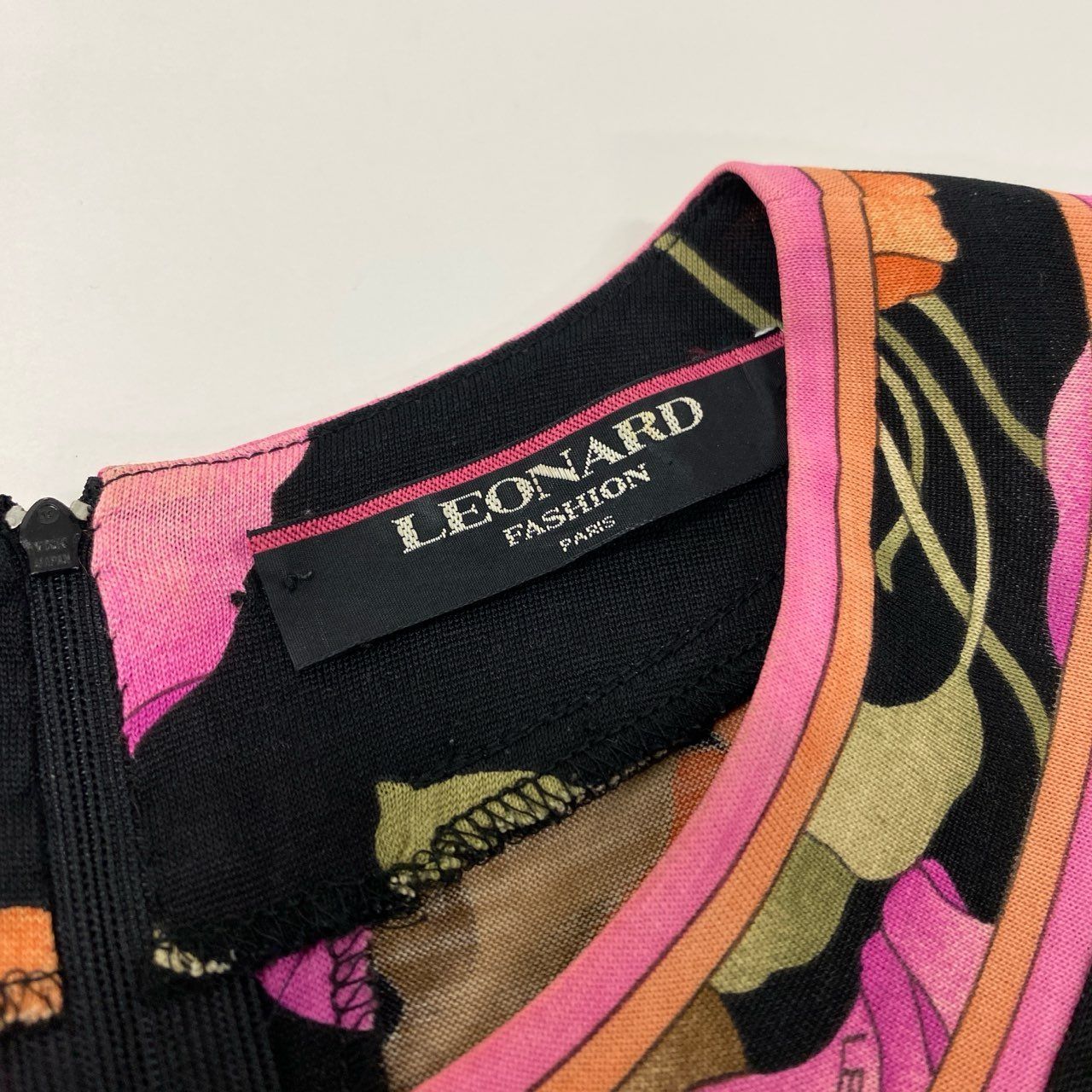 クルーネック 花柄