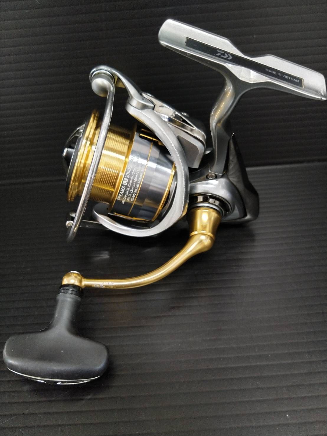 空パパ専用ダイワ18フリームス4000D CXH ダイワ】18フリームス［FREAMS