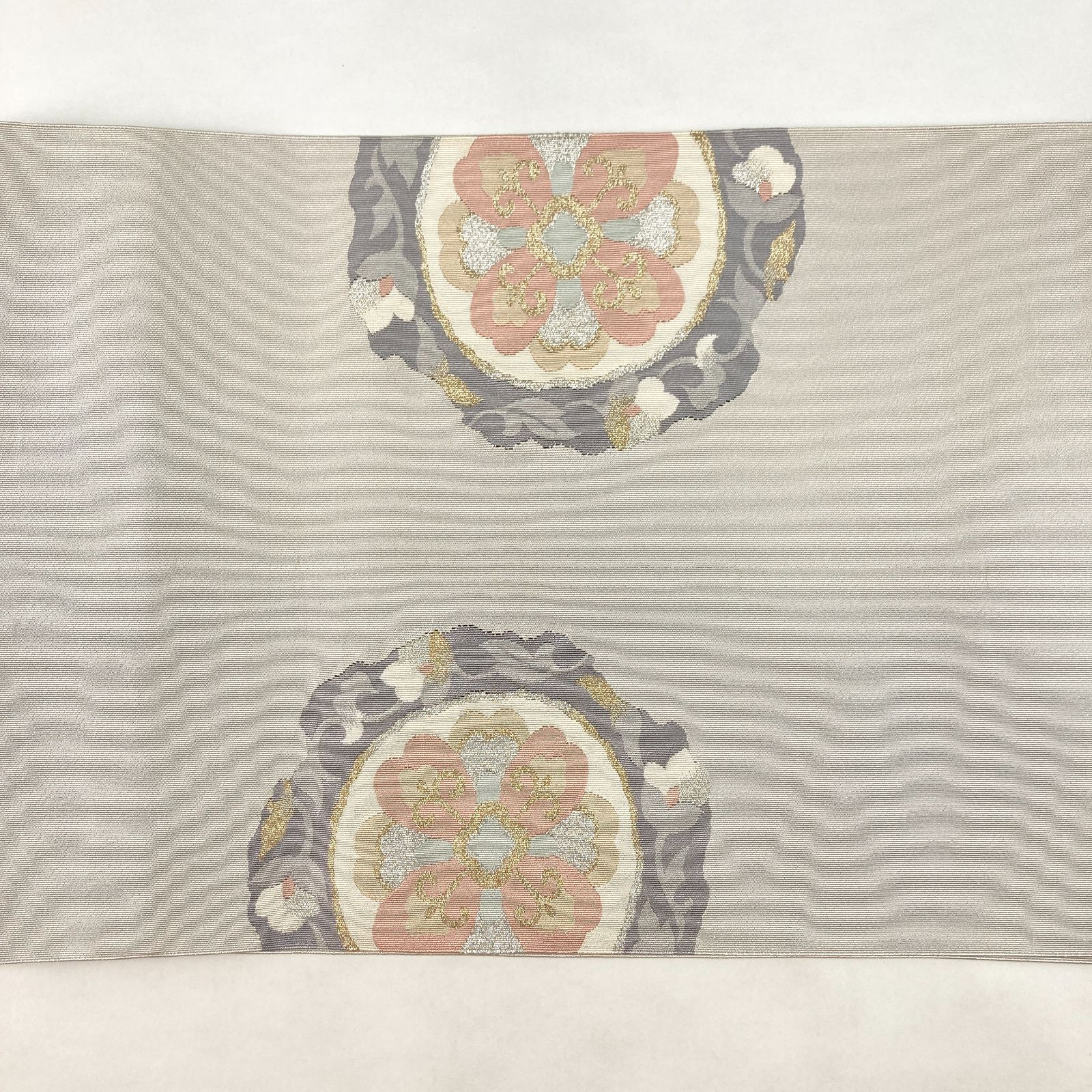  たんす屋 リユース帯 帯 名古屋帯 白鼠 グレー セミフォーマル 綴れ織 唐花丸文 絹 未洗い MS 6405 名古屋帯 帯