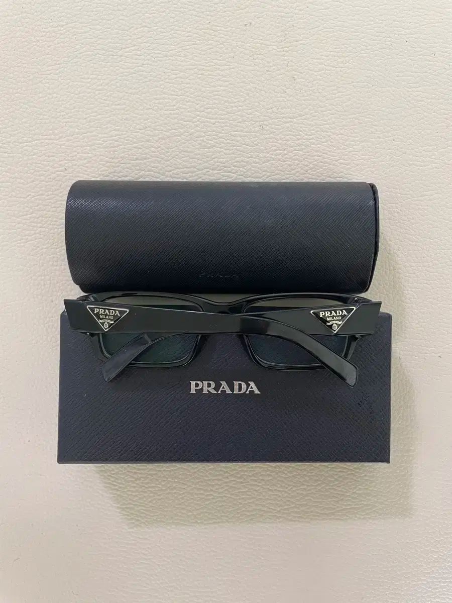 PRADA ブラック Starship Square スタシ メガネ