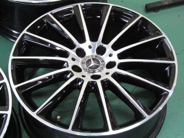 メルセデスベンツ W