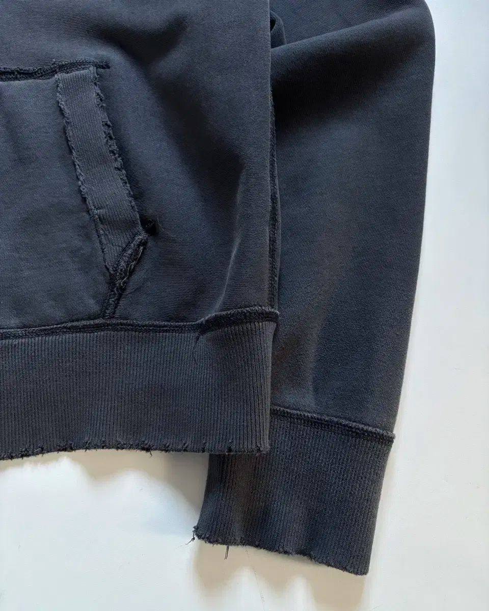 グランジロゴ フードジップアップ