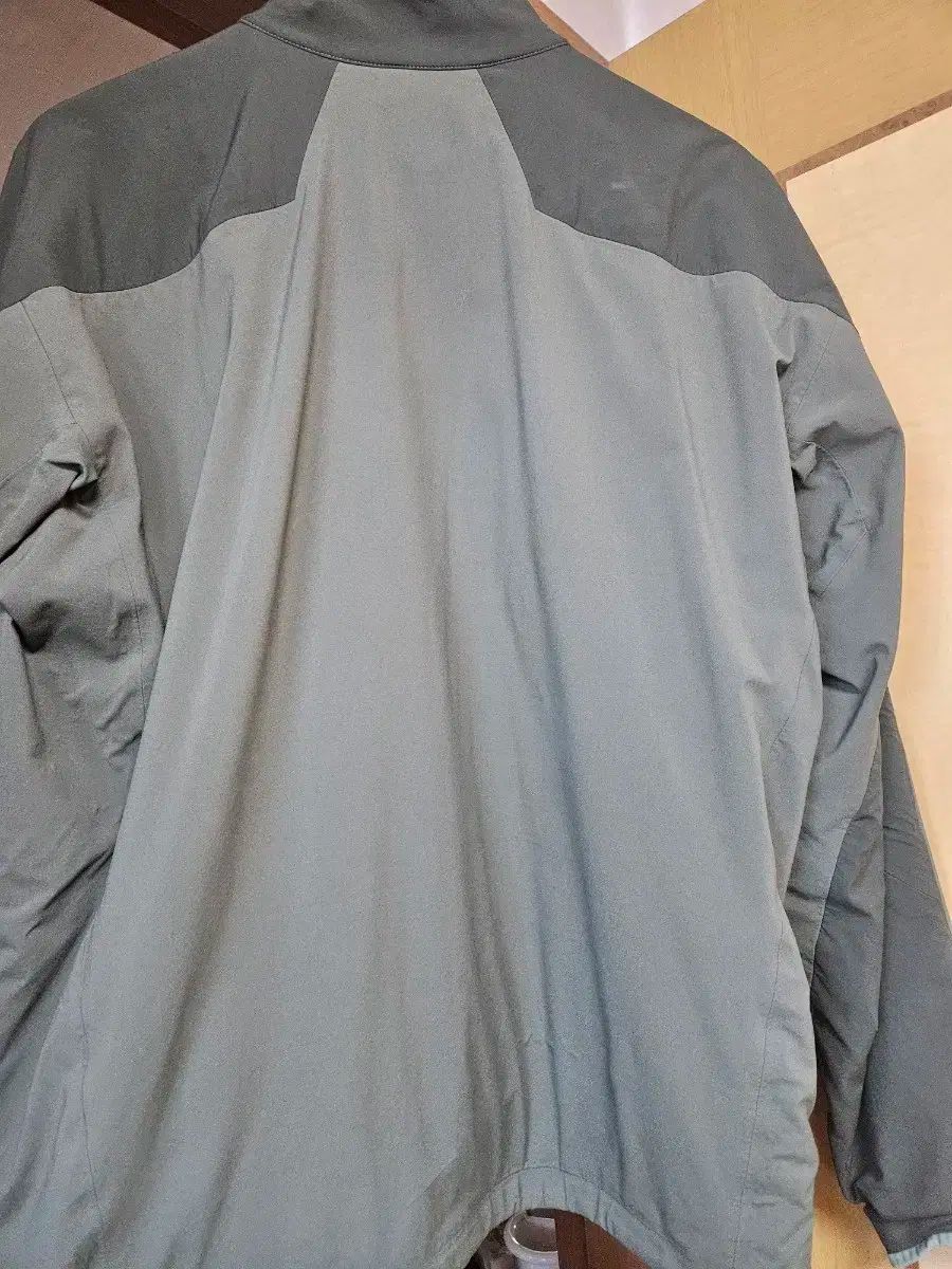 ARC TERYX アークテリクス ウィンドブレーカー L