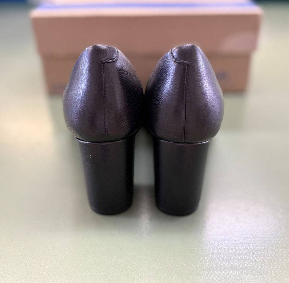 Clarks クラークス