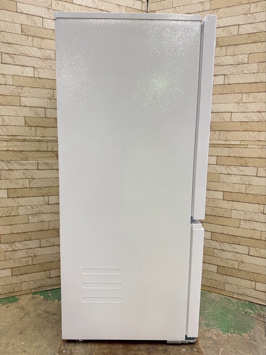 【高年式】大阪送料無料★3か月保障★2024年★YRZ-F15MW★IR-662 高年式】大阪送料無料☆3か月保障付き☆冷蔵庫☆ヤマダ☆2ドア☆2025年