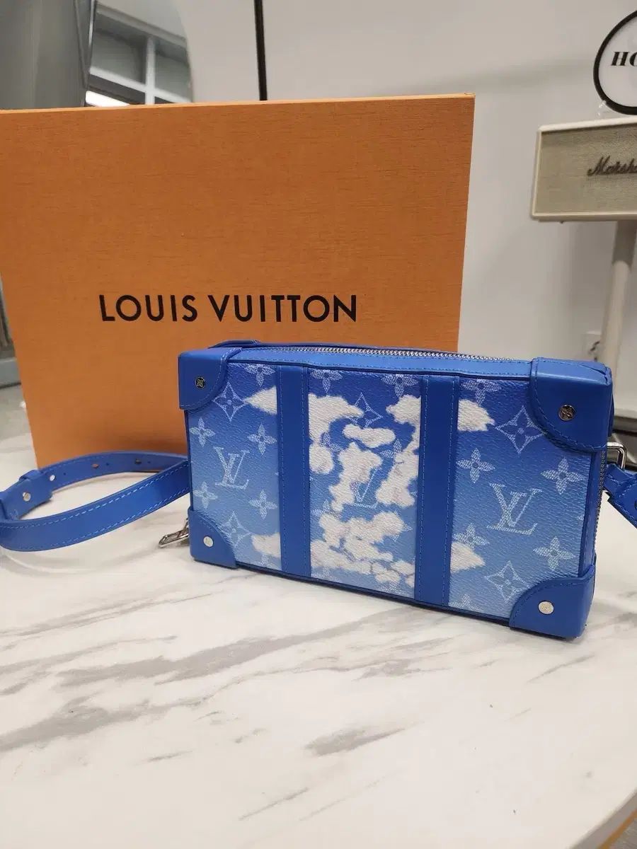 Louis Vuitton クラウド ソフト トランク