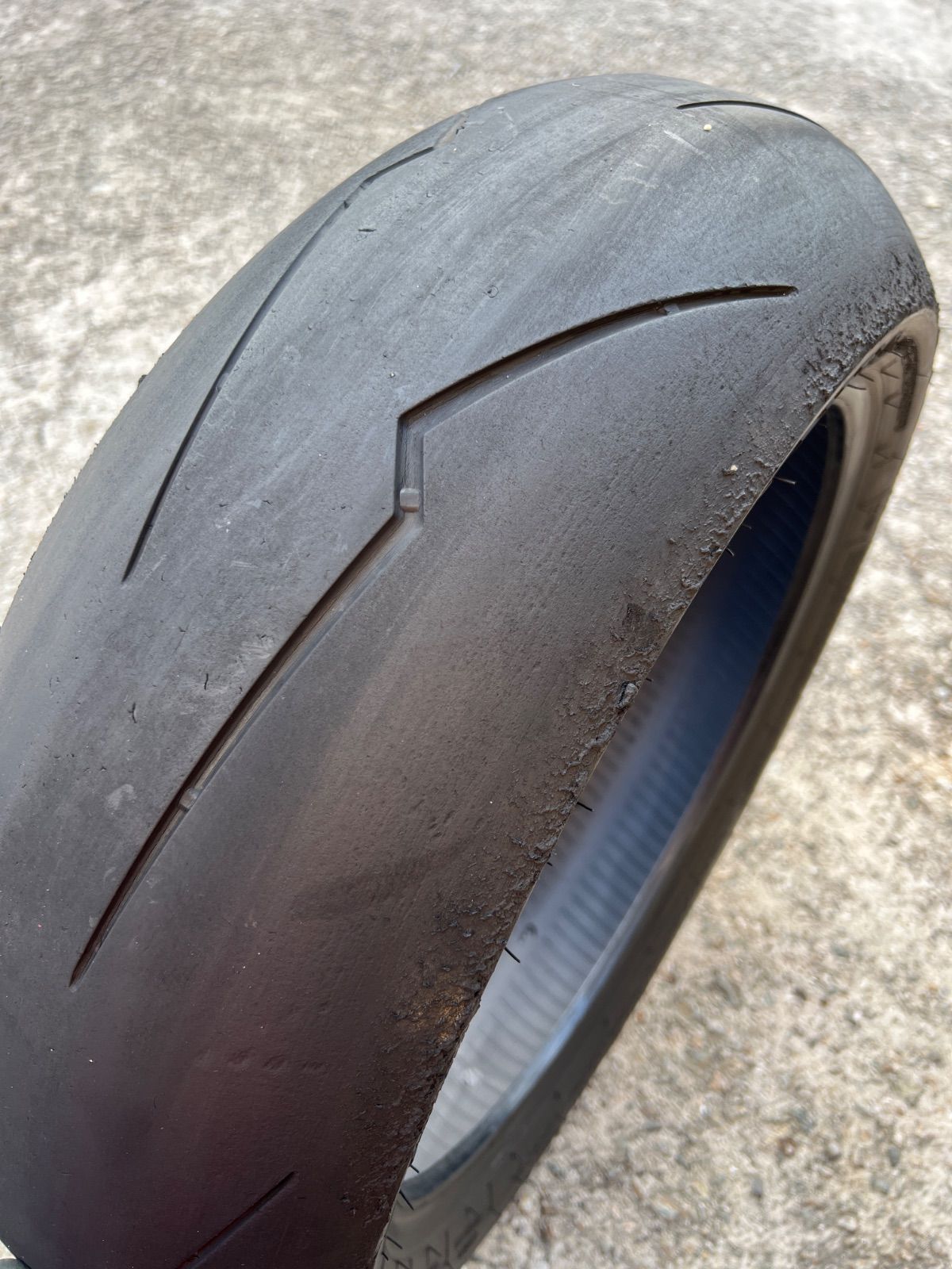 ピレリ スーパーコルサV3 120/70ZR17 160/60ZR17 前後 ピレリ スーパーコルサV3 120/70ZR17 160/60ZR17 前後 ピレリ