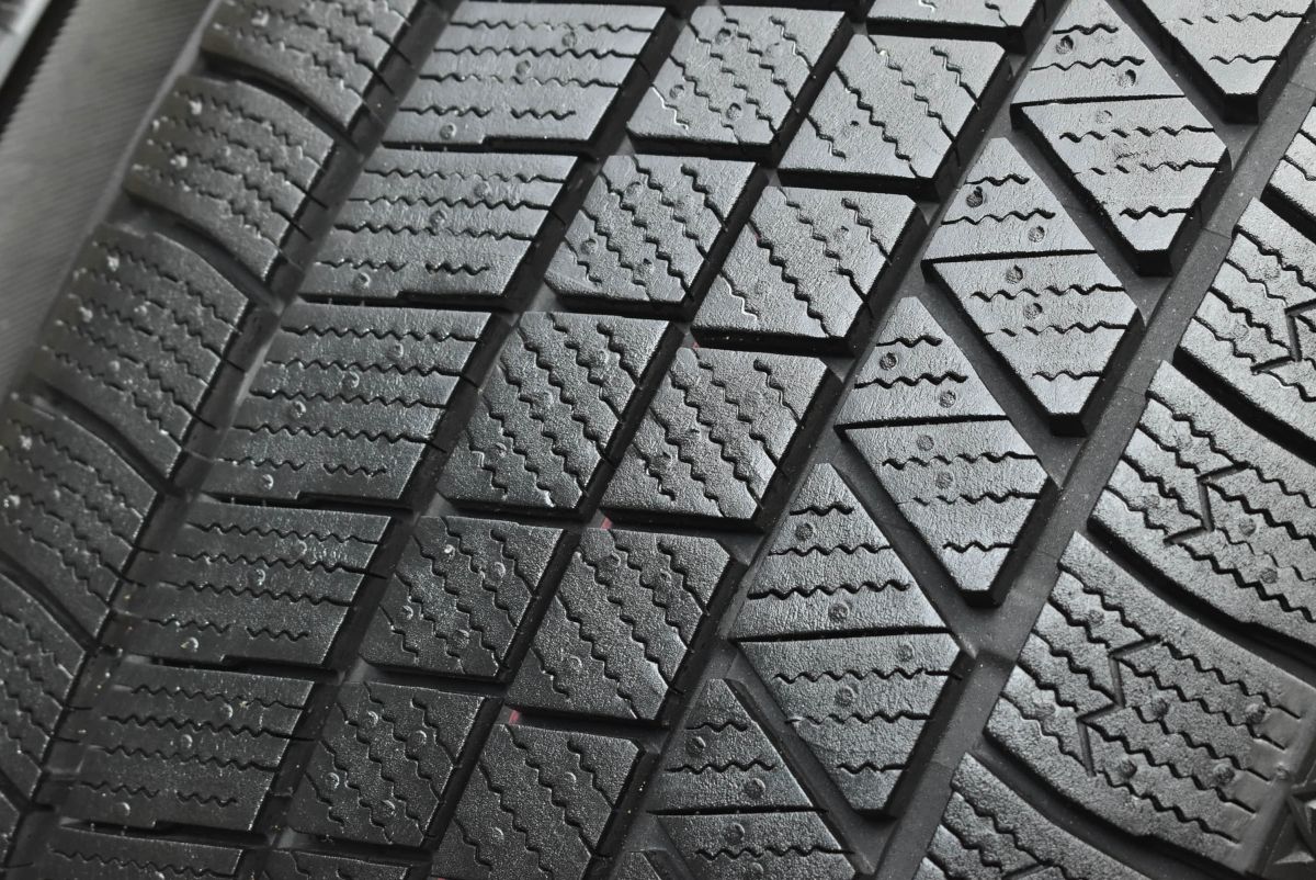 バリ溝】トヨタ クラウンスポーツ 純正 21in 8.5J +35 PCD114.3