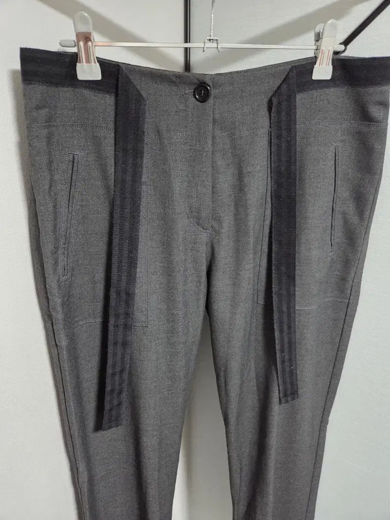 マリナヨッティング ベルト付き クロップドパンツ