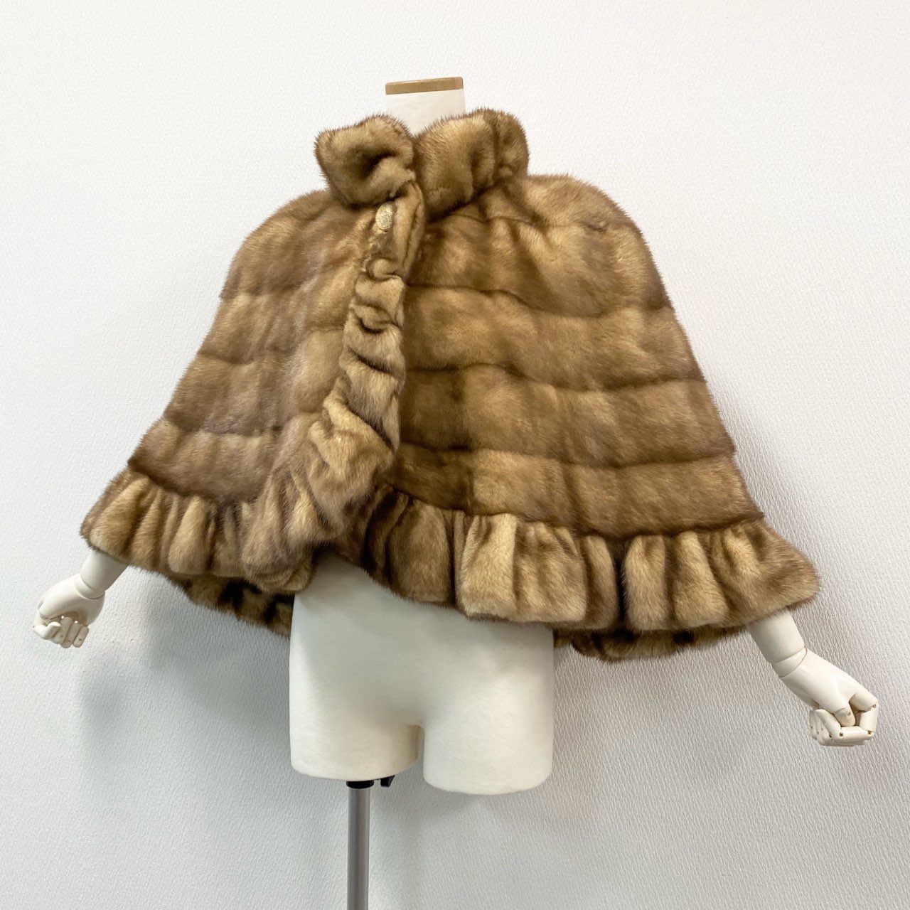 53k10 CRESCE ミンクファー フリルデザイン ケープ F 最 本毛皮 金ボタン ポンチョ MINK FUR コートt18r