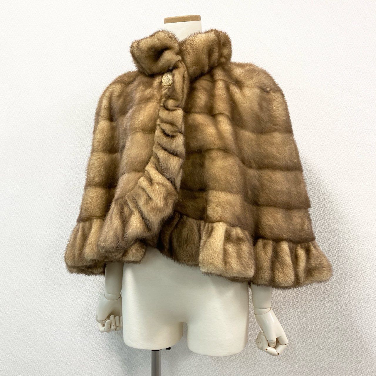 53k10 CRESCE ミンクファー フリルデザイン ケープ F 最 本毛皮 金ボタン ポンチョ MINK FUR コートt18r