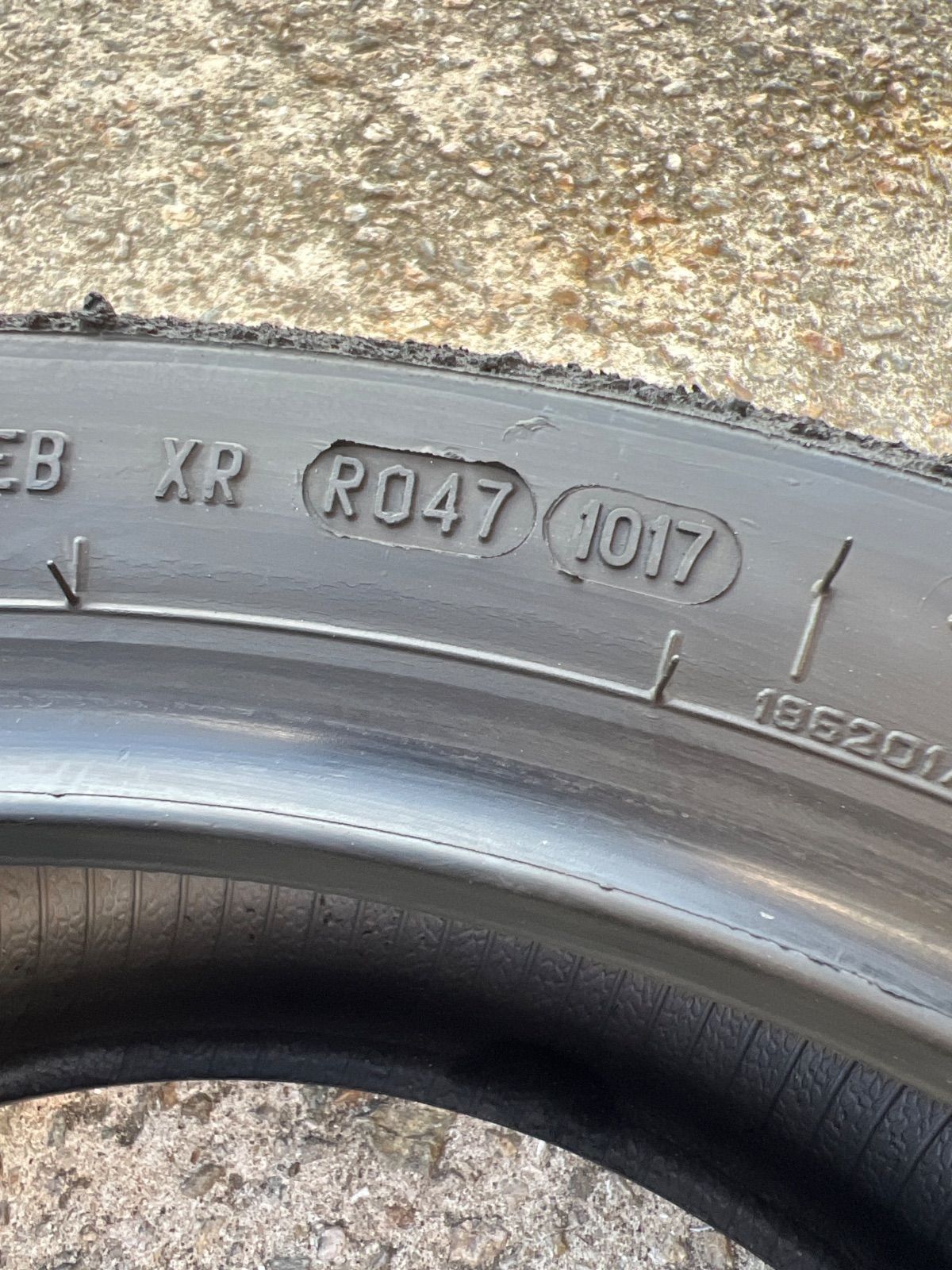 ピレリ ベスト スーパーコルサV3•V2 前後セット 120/70ZR17 200/55ZR17 346