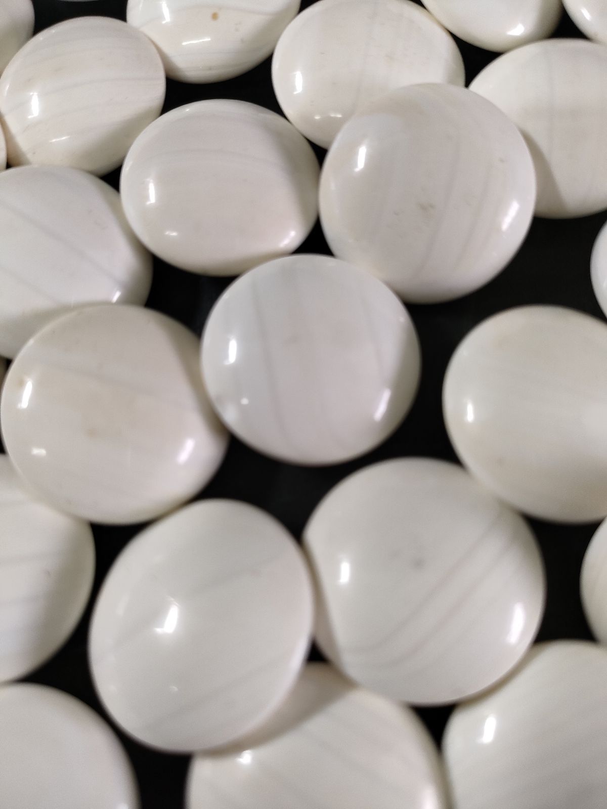 F3-01/天然本蛤・那智黒石/34号碁石/スワブデ/囲碁/将棋/碁笥/娯楽