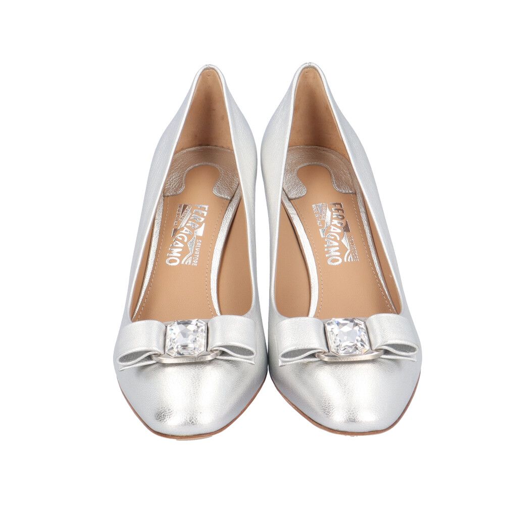 サルヴァトーレフェラガモ パンプス レザー レディース Salvatore Ferragamo