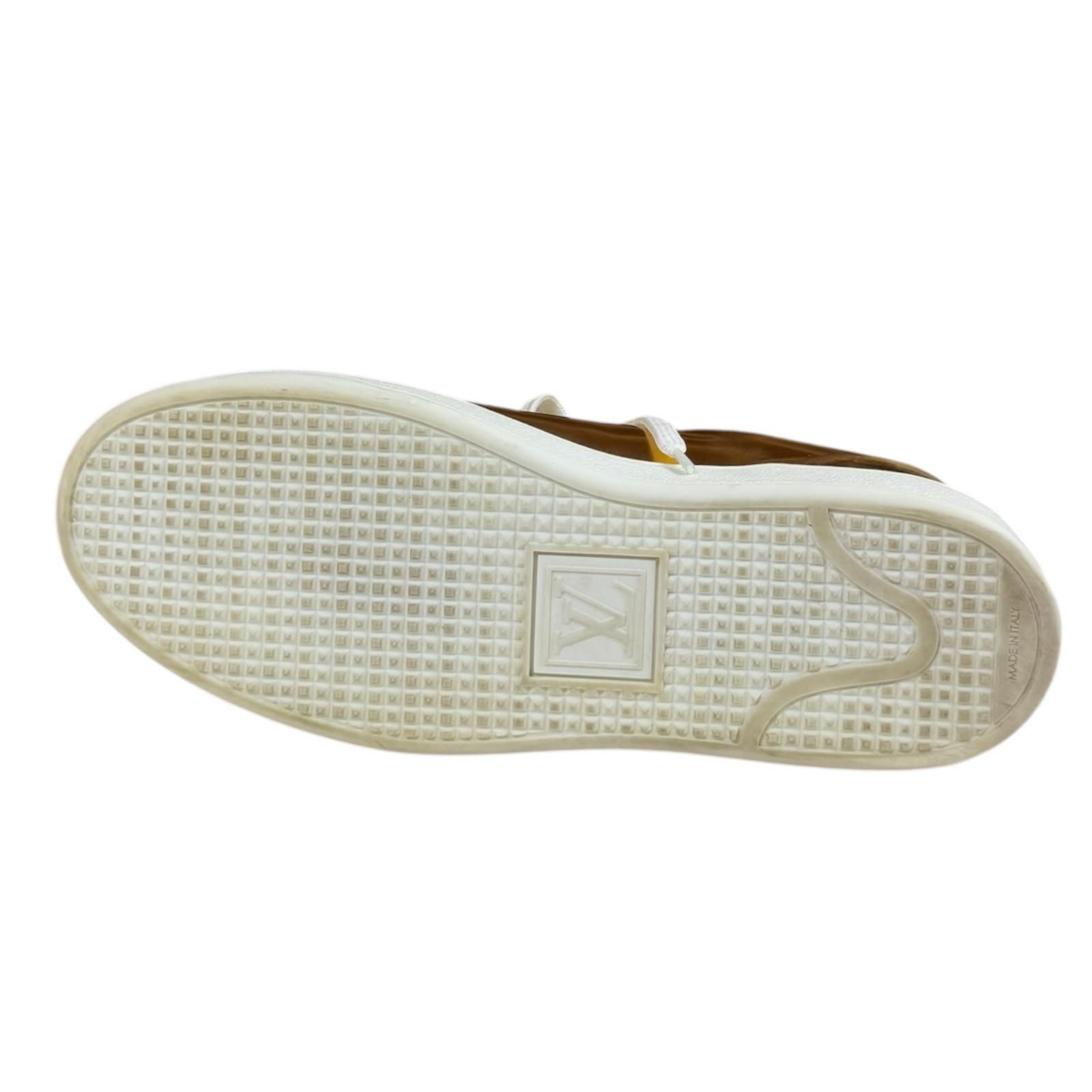 フロントロー スニーカー