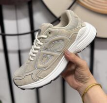 エアクッションスポーツシューズ