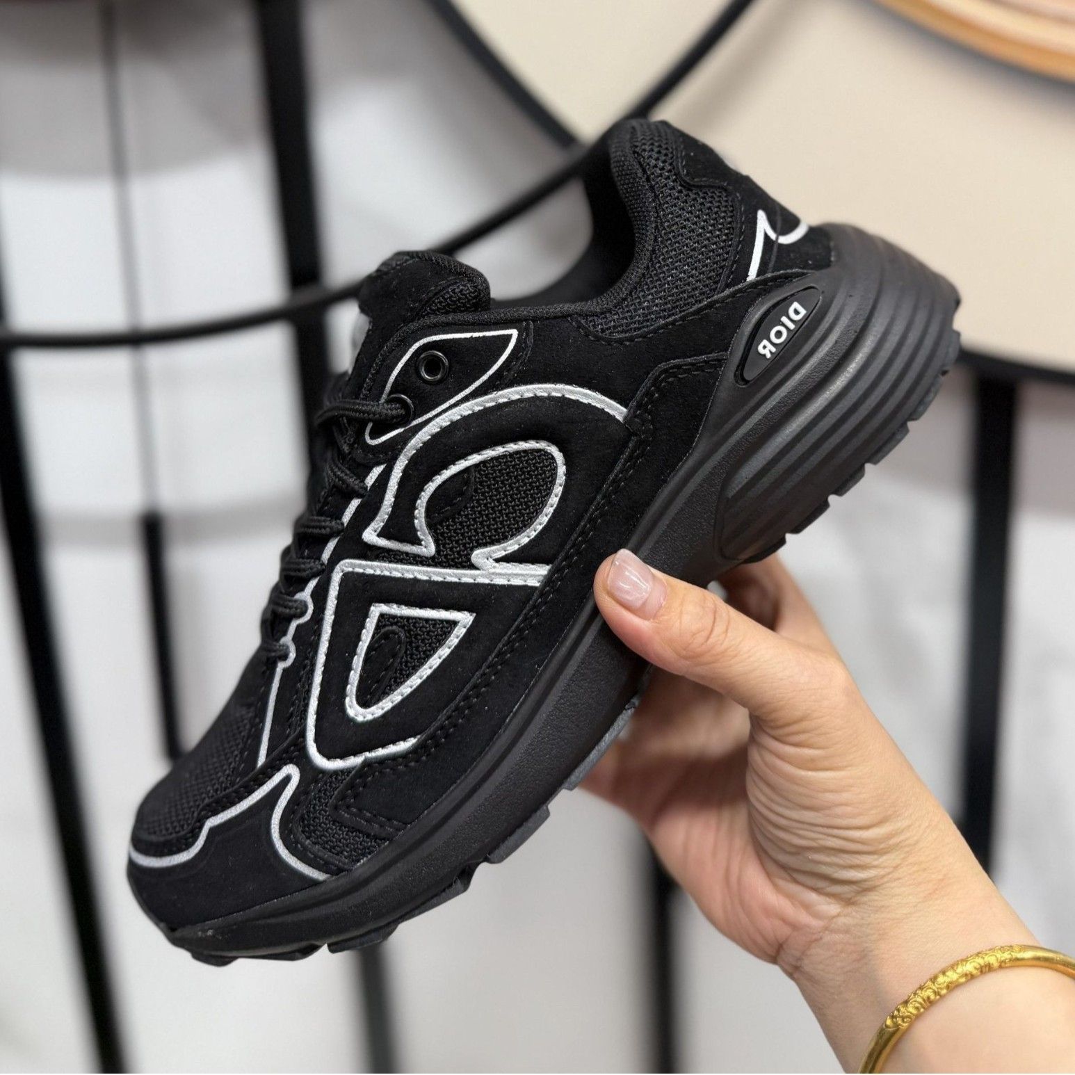 エアクッションスポーツシューズ 潮流デザイン ランニング 通勤 旅行に最適