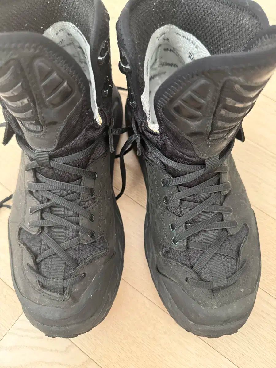 HOKA ONE ONE ホカオネオネ トー ル ハイ 2 ブラック 260