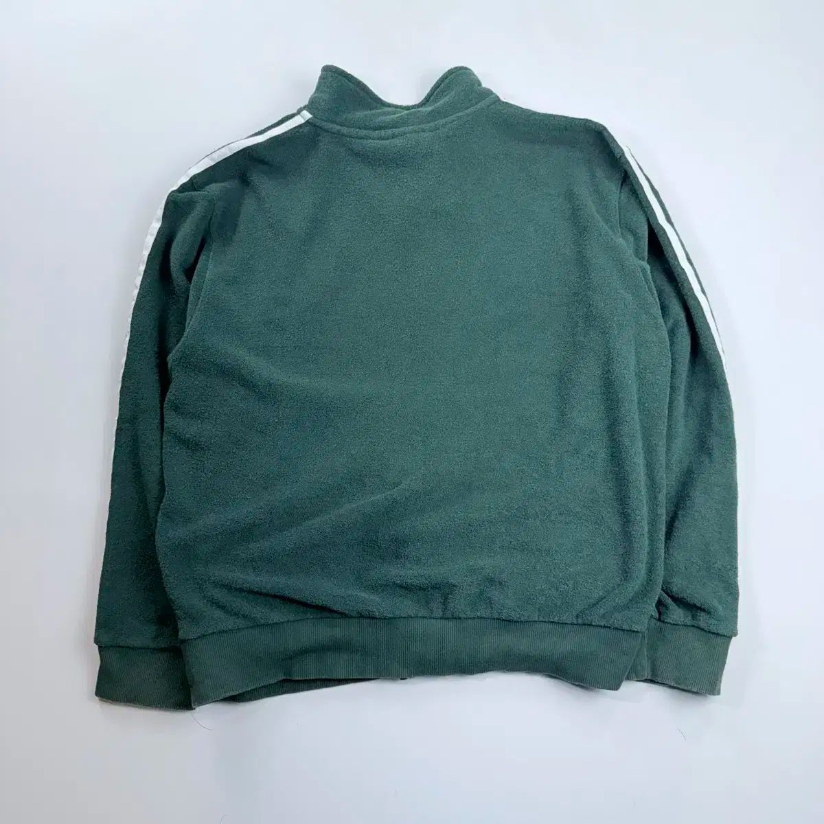 アディダス オーバーサイズ