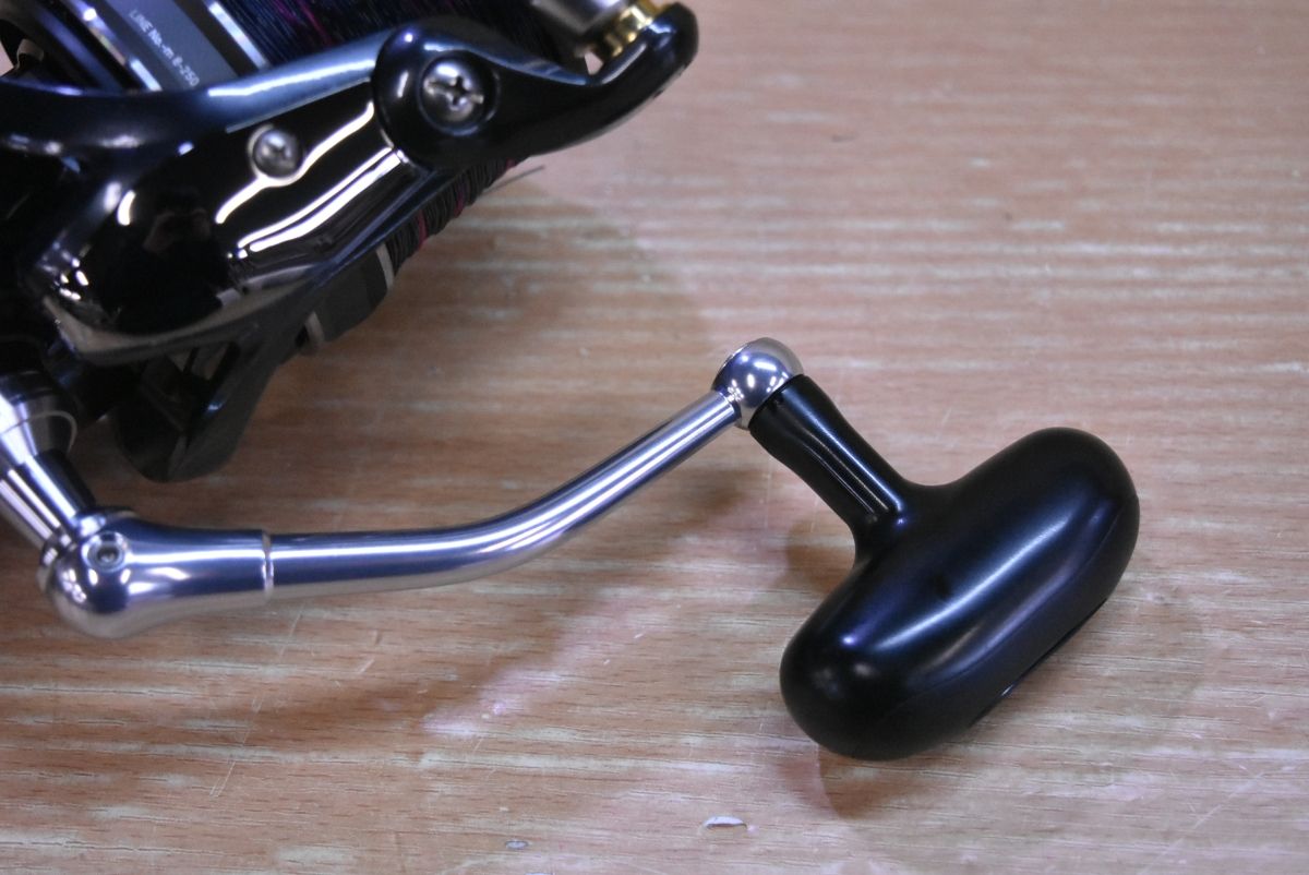 ダイワ 17 トーナメント ISO 5500 遠投 DAIWA TOURNAMENT スピニングリール スピニングリール 磯 サーフ グレ クロ 釣り OLIVEOS_COM_TR