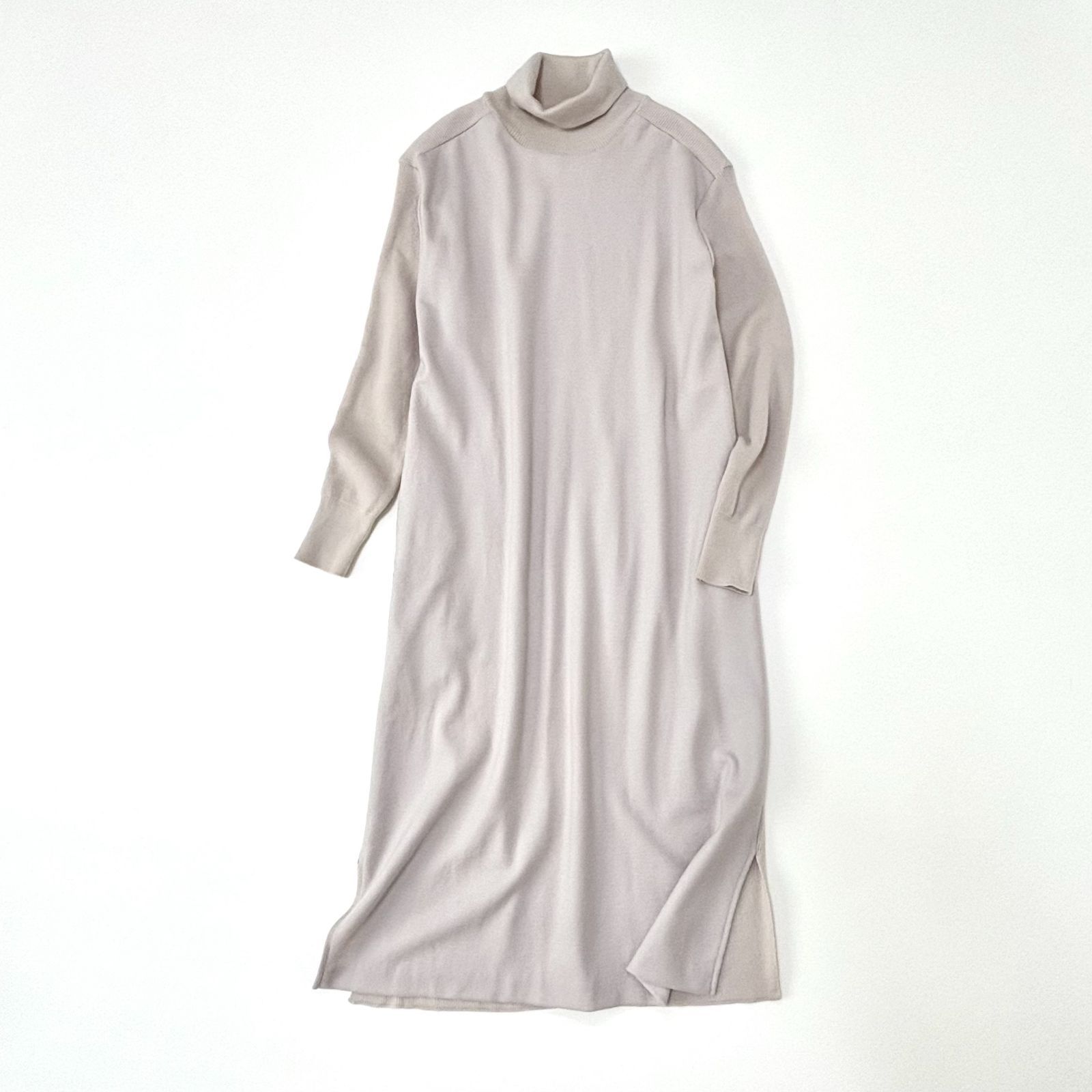 23区 洗える リブコンビスムースタートルネックワンピース 近年 異素材 切り替え ベージュ ハイネック P 309