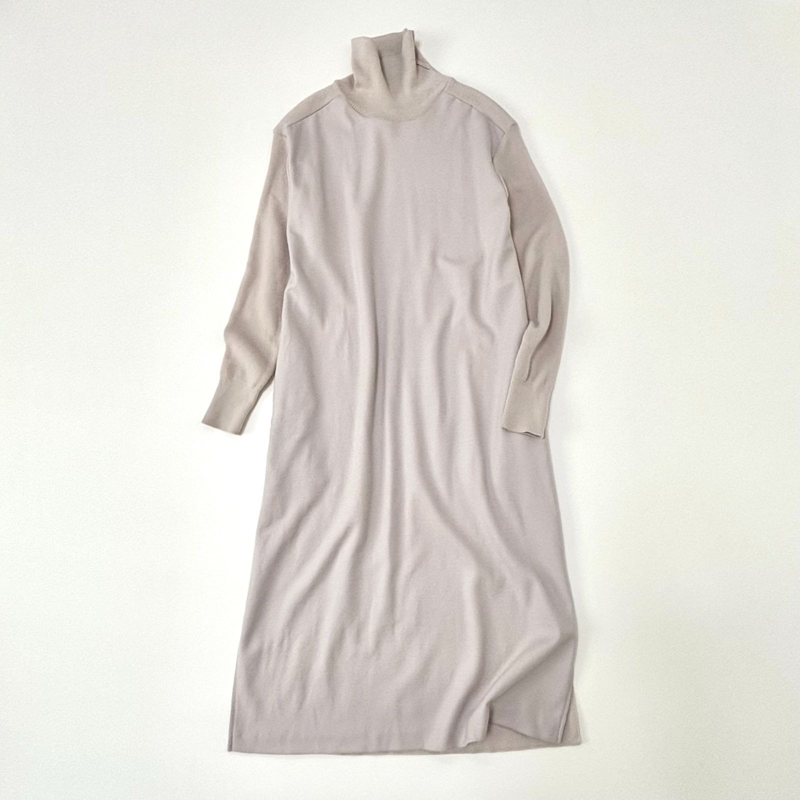 23区 洗える リブコンビスムースタートルネックワンピース 近年 異素材 切り替え ベージュ ハイネック P309