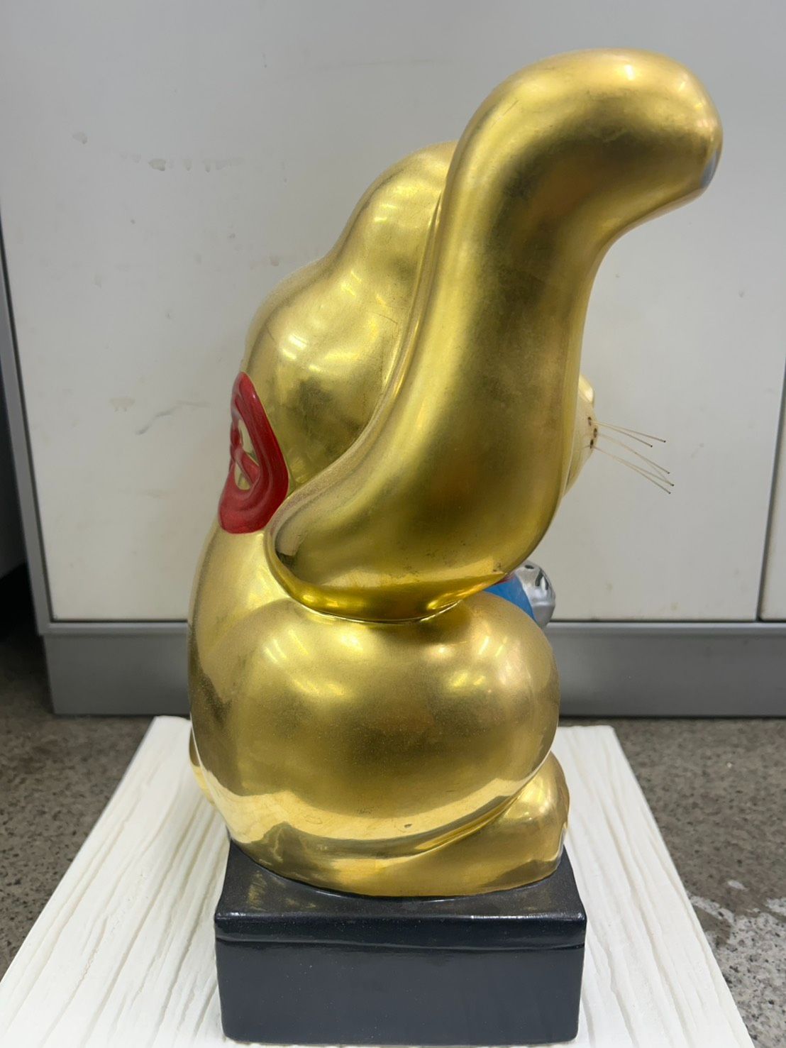  招き猫 金色 貯金箱 億万両 両手上げ ミニ飾り 置物 インテリア小物