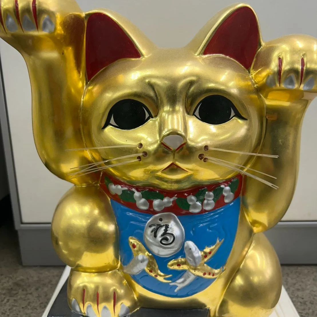 招き猫 金色 貯金箱 億万両 両手上げ