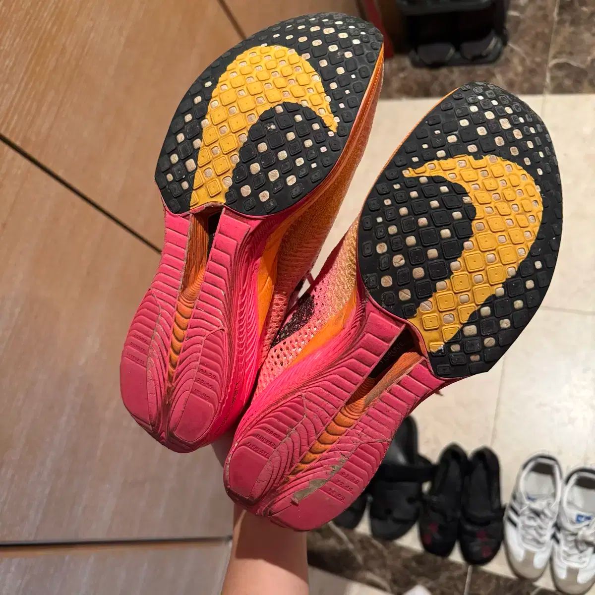 ナイキ ヴェイパーフライ3 ハイパーピンク 265