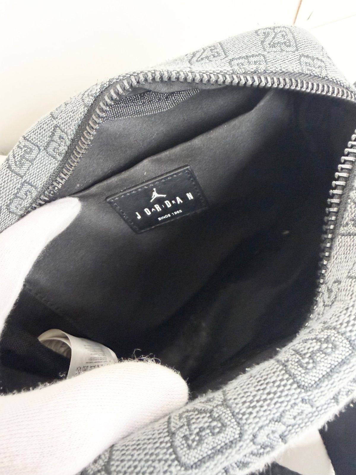 中古品】JORDAN モノグラム ショルダー バック ジョーダン グレー SA