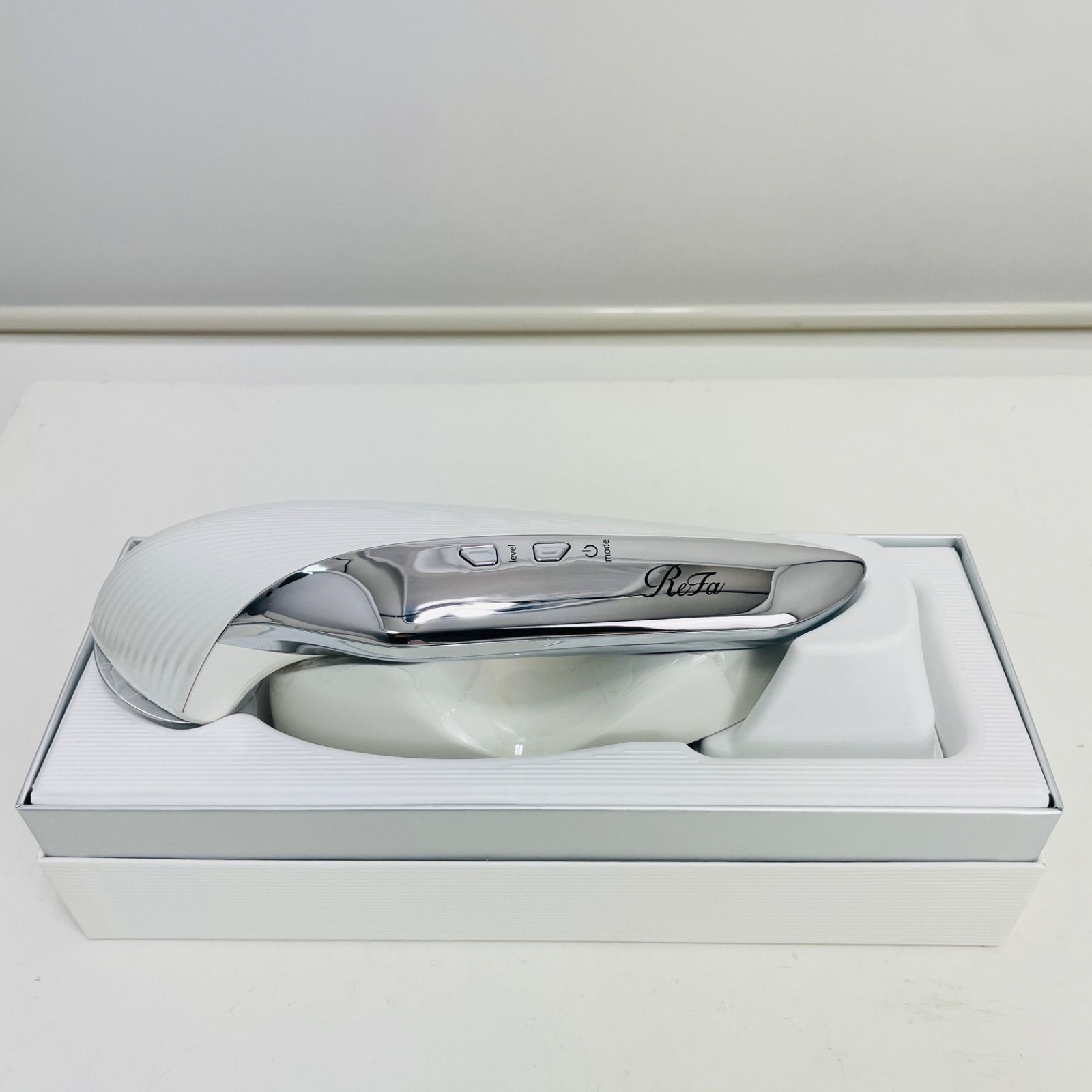 【新品】ReFa BEAUTECH RAISE 美顔器 ホワイト リファビューテック レイズ - ReFa BEAUTECH RAISE | 商品情報 | ReFa