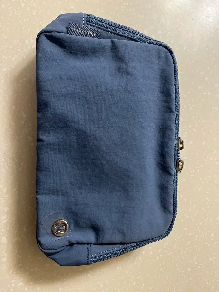  Lululemon Belt Bag 2 L ルルレモン ベルト バッグ その他 バッグ