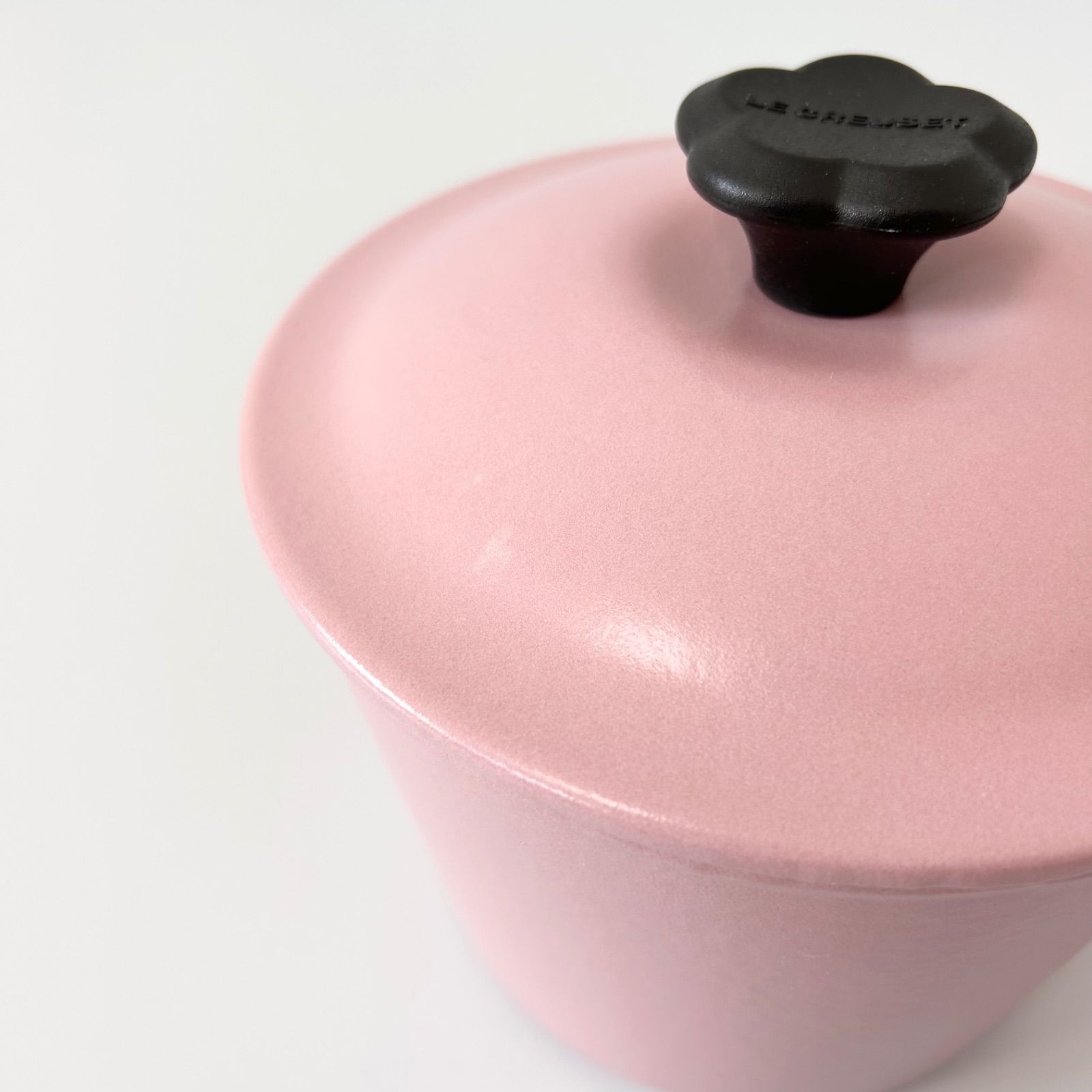 品 Le Creuset ル クルーゼ フラワー ウィンザーポット シュガーピンク ソースパン 片手鍋 鋳物 花形つまみ WWW_OPDRERGINERDOGAN_COM