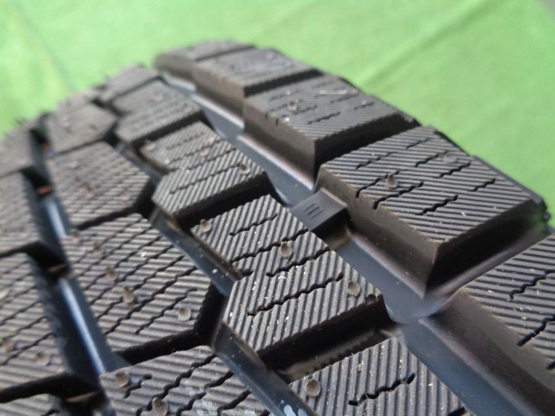 30系アルファード純正(エグゼクティブラウンジ) 中古スタッドレス