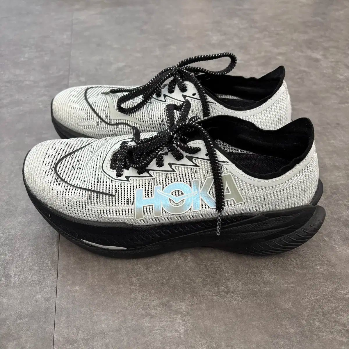 ホカ オネオネ マハ X2 U MACH X 2