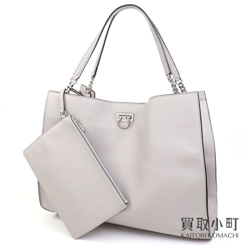 ～11 27まで サルヴァトーレ フェラガモ Salvatore Ferragamo トリフォリオ トートバッグ ガンチーニ クロージャー ライトグレー