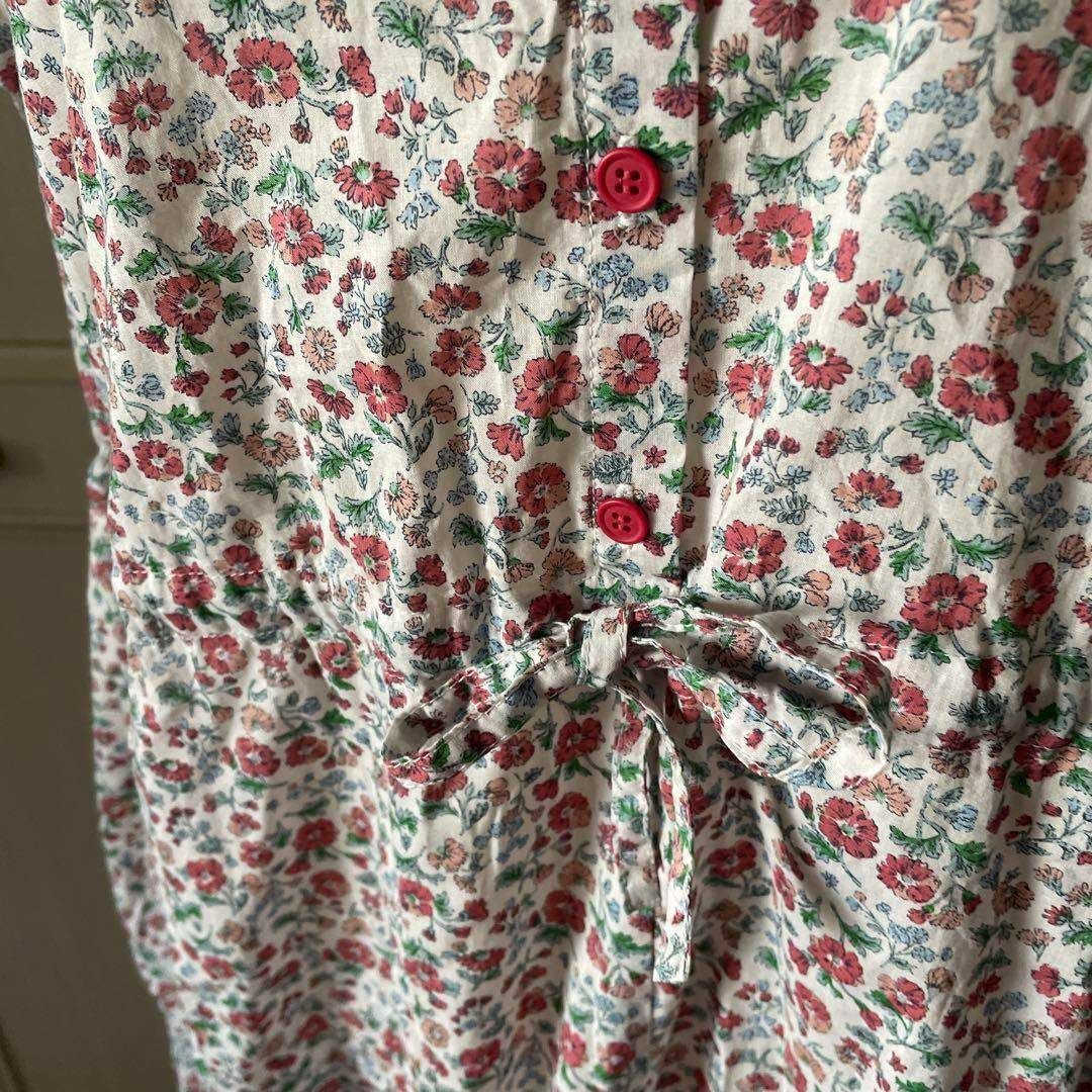 b. アニエスベー