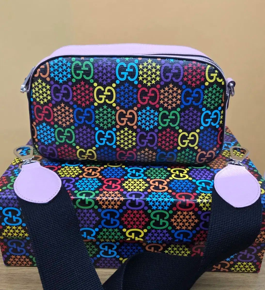 グッチ GG サイケデリック メッセンジャーバッグ