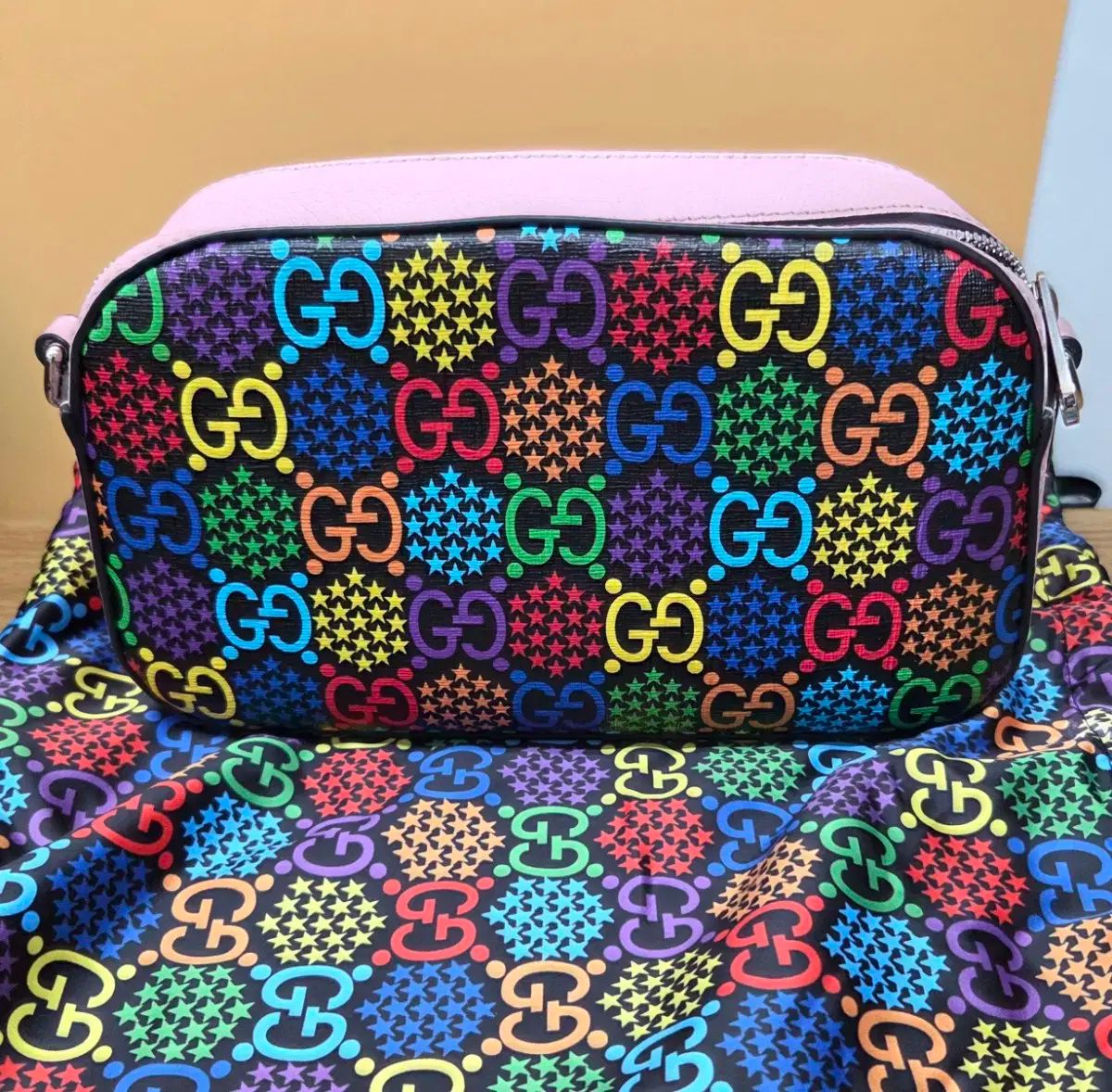 グッチ GG サイケデリック メッセンジャーバッグ