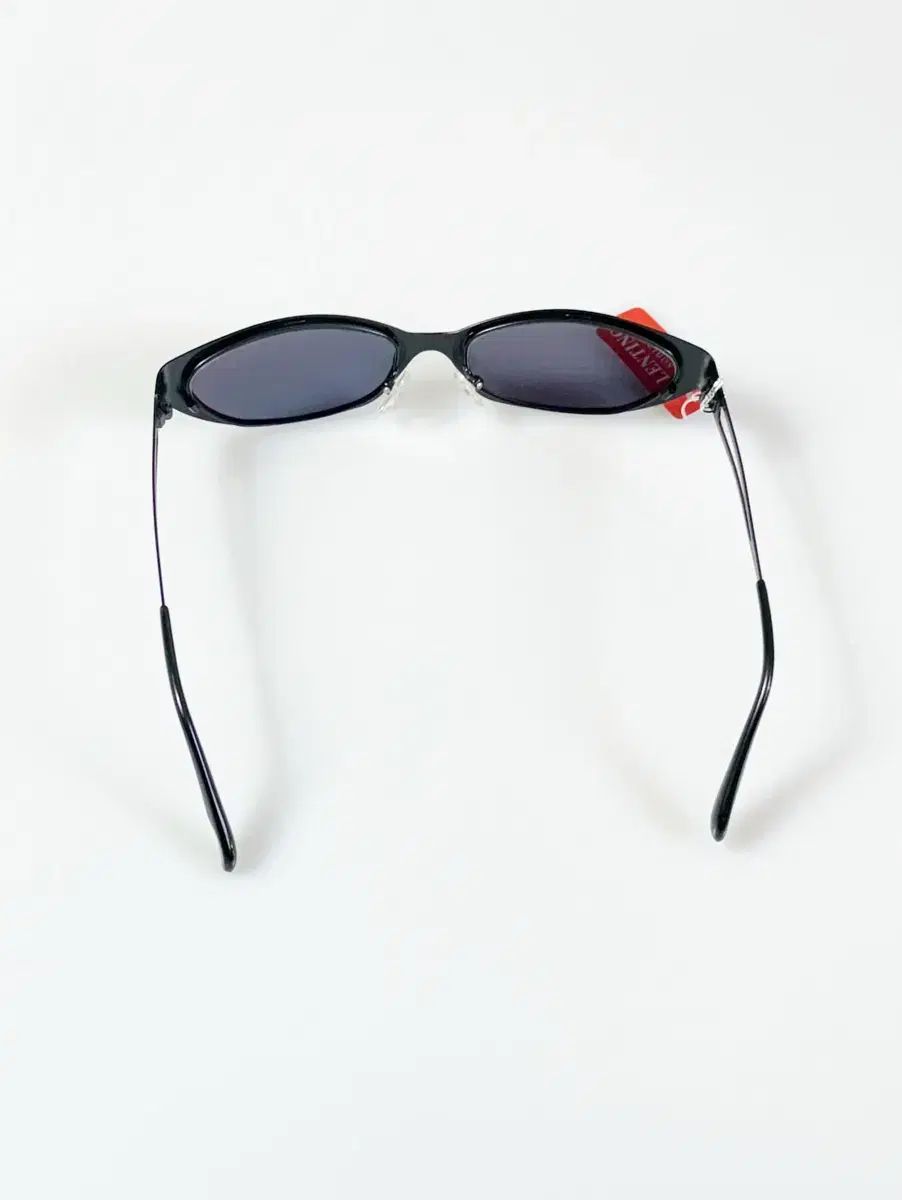 ブラックメタリックヴィンテージサングラス