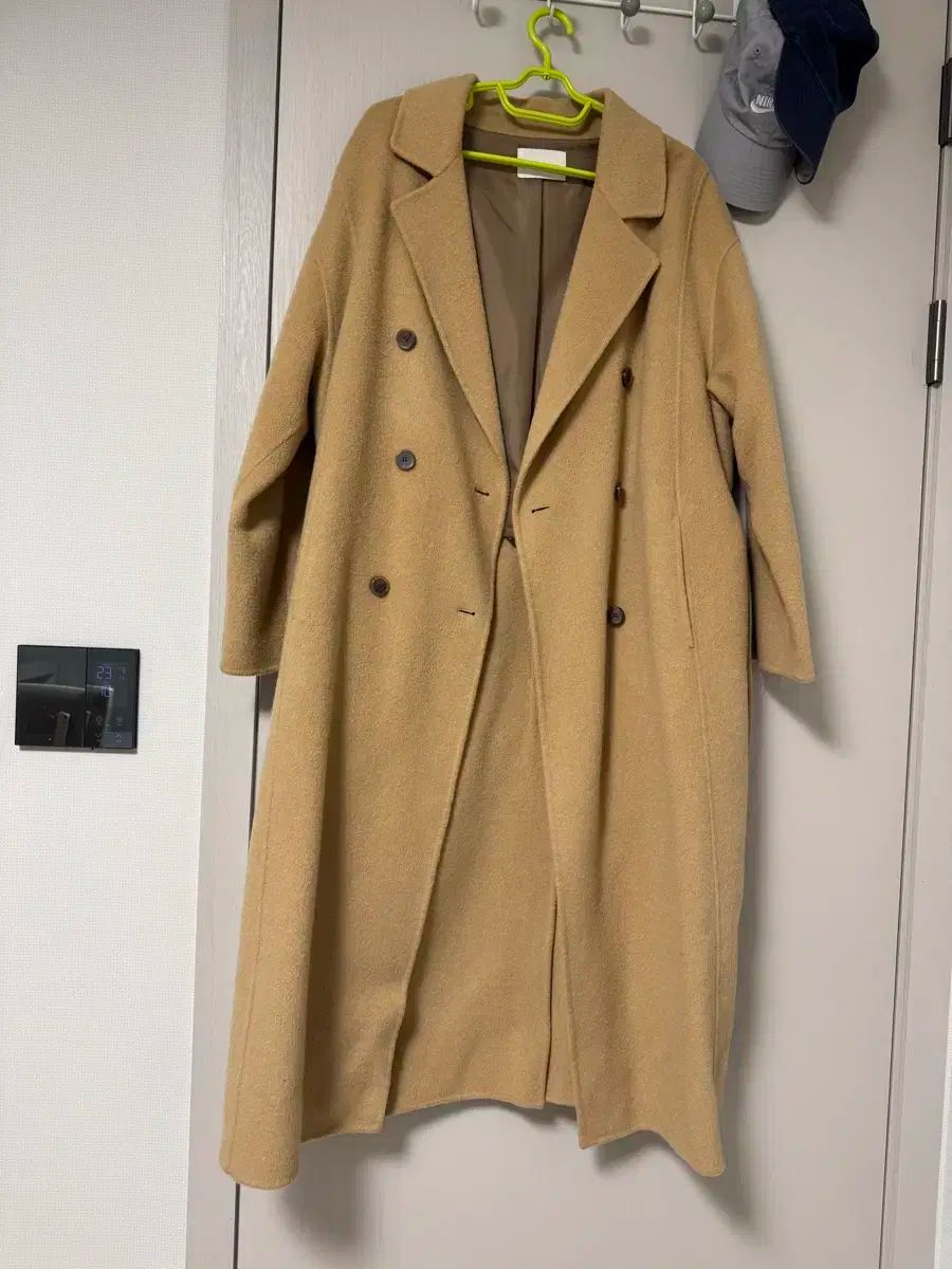 キャメル ダブル ボタン コート JELLPE 着用あり