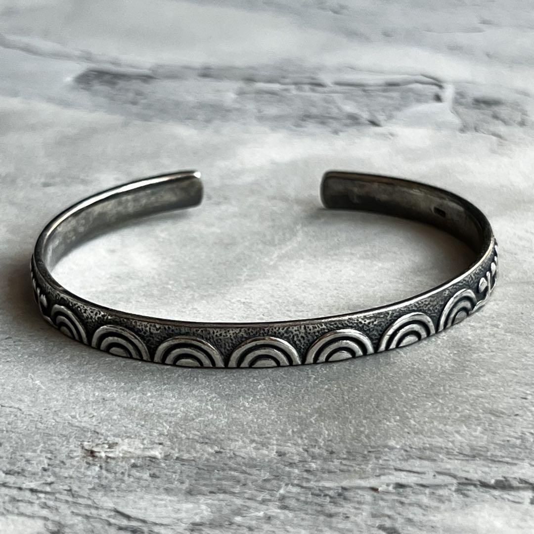 VINTAGE ヴィンテージ ウェーブデザイン バングル ブレスレット 波模様 青海波 彫刻 彫金 模様入り メンズ レディース 和柄 Wave Pattern Bangle Unisex Bracelet