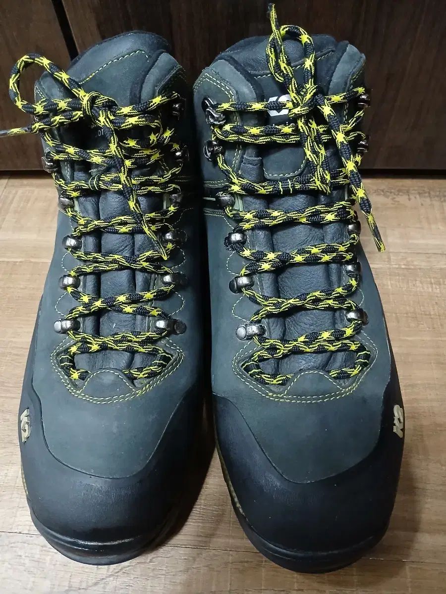 K2 ゴアテックス 登山靴 トレッキングシューズ 270mm