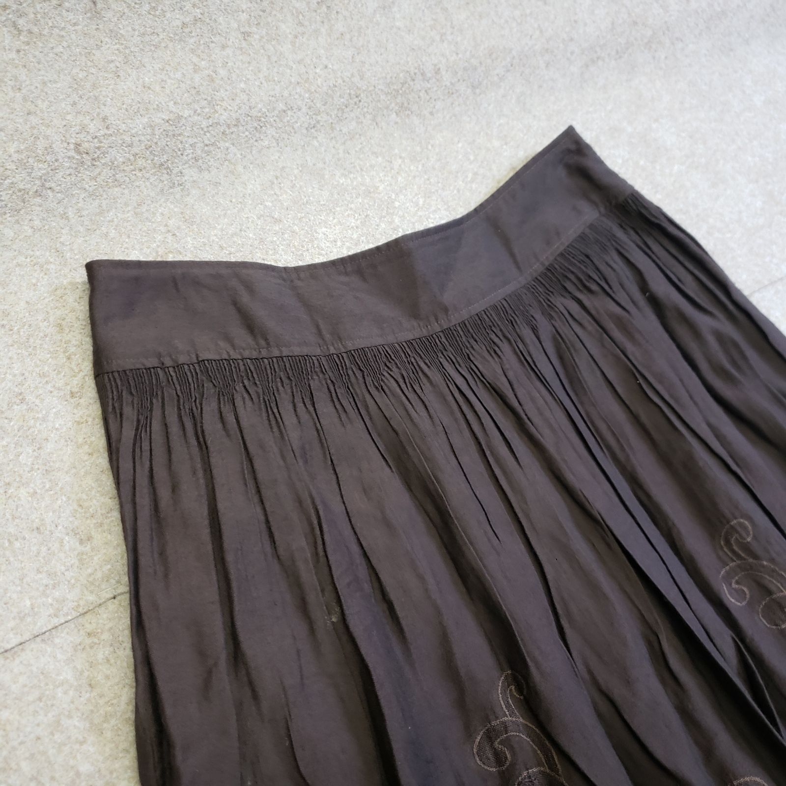 HIROKO KOSHINO PREMIER（ヒロココシノ プレミア）花柄刺繍フレア